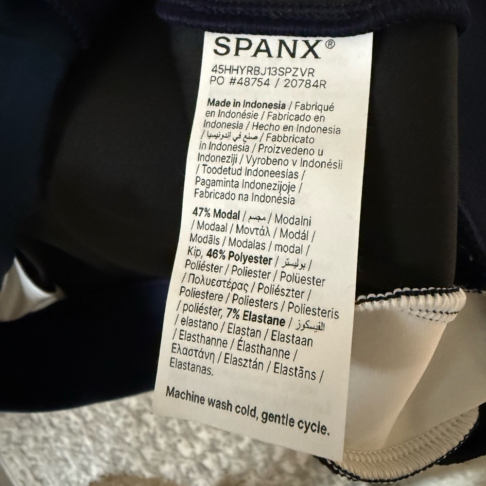 NWT SPANX AirEssentials® Pique
Full Zip Plus Size Track Jacket, Navy, 1X - Picture 8 of 8